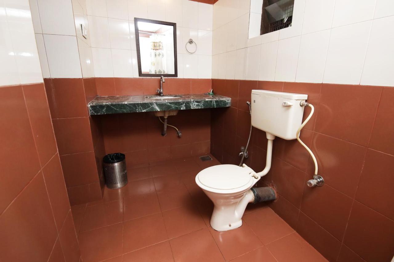 Westend Hotel Matheran Exterior photo