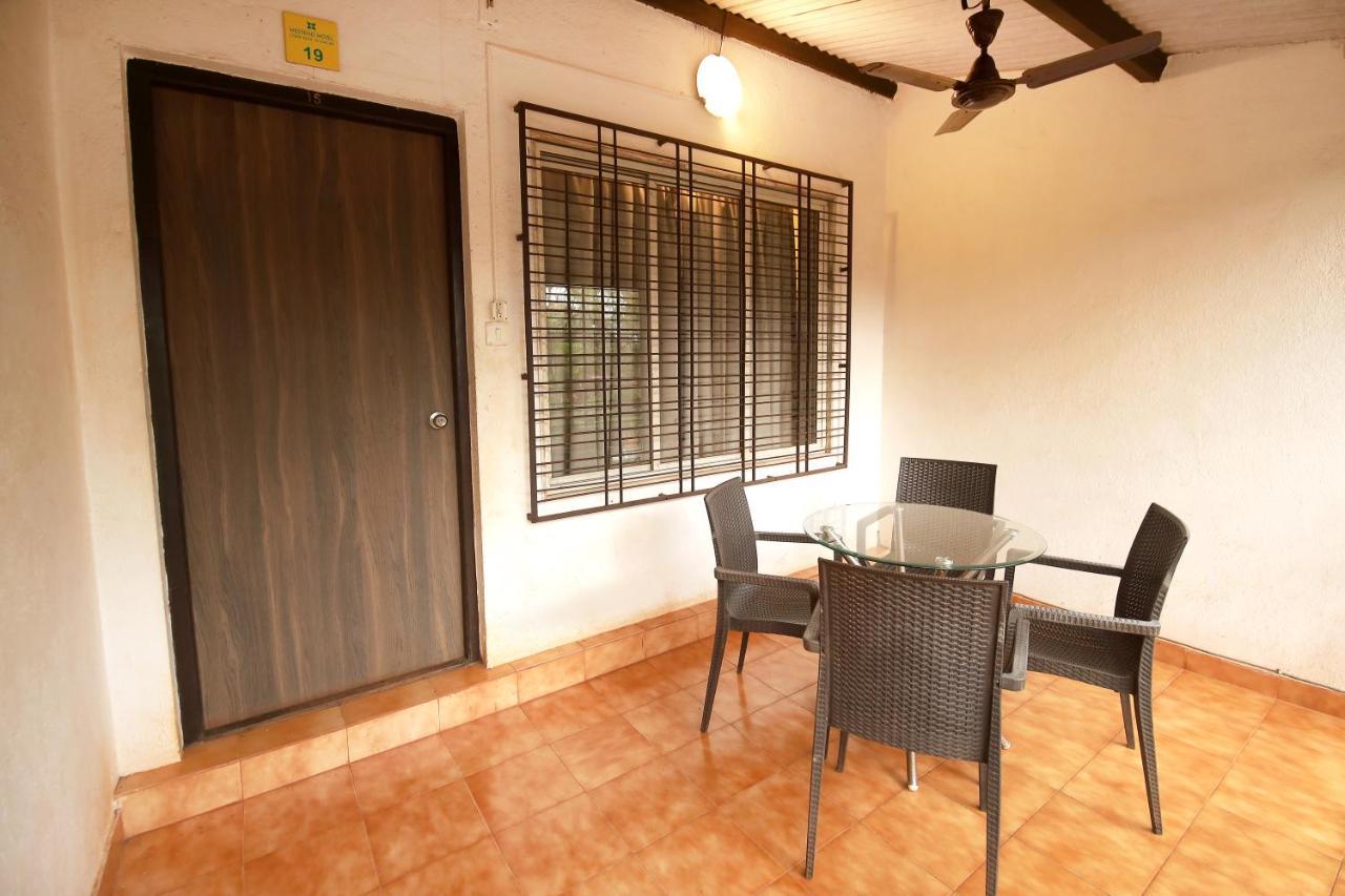 Westend Hotel Matheran Exterior photo